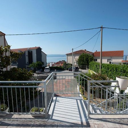 Apartments Bevanda Podstrana Exterior photo