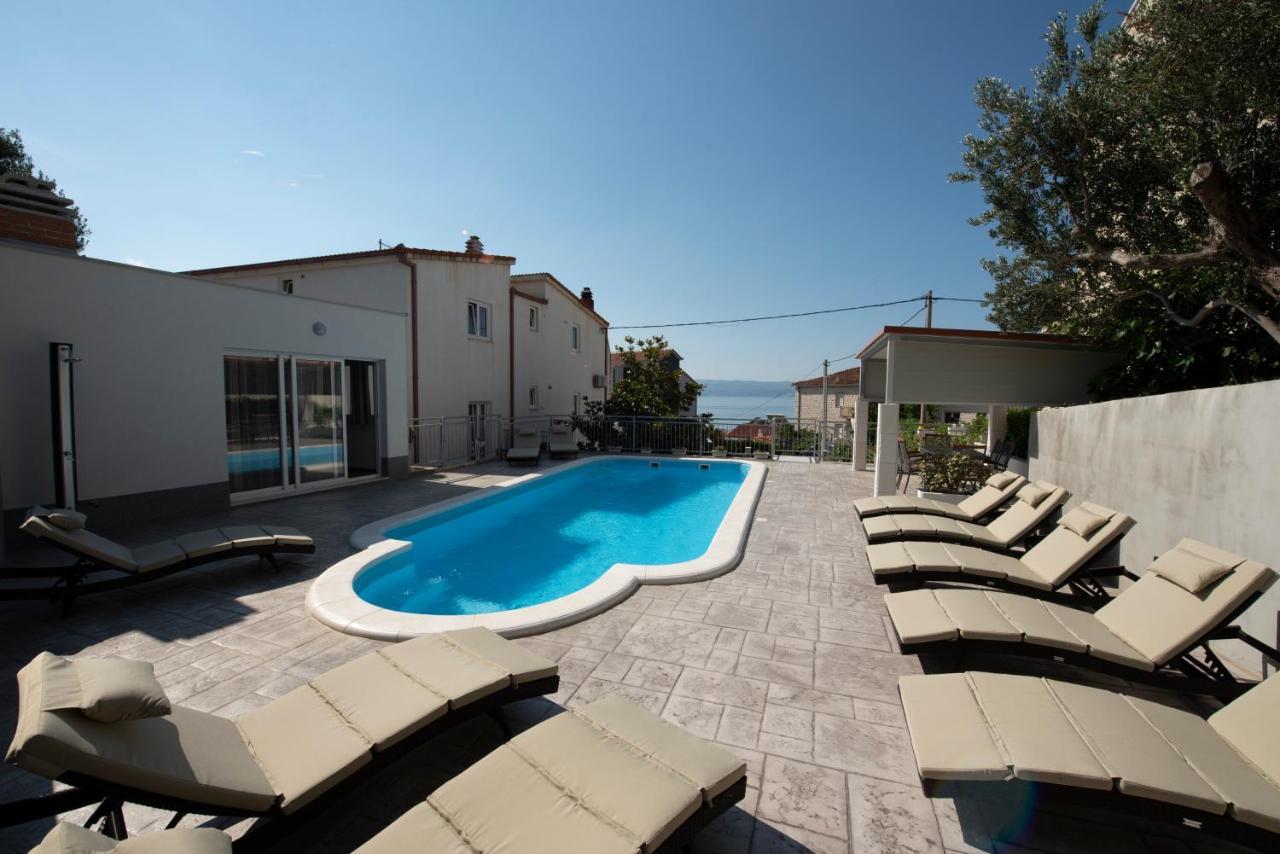 Apartments Bevanda Podstrana Exterior photo