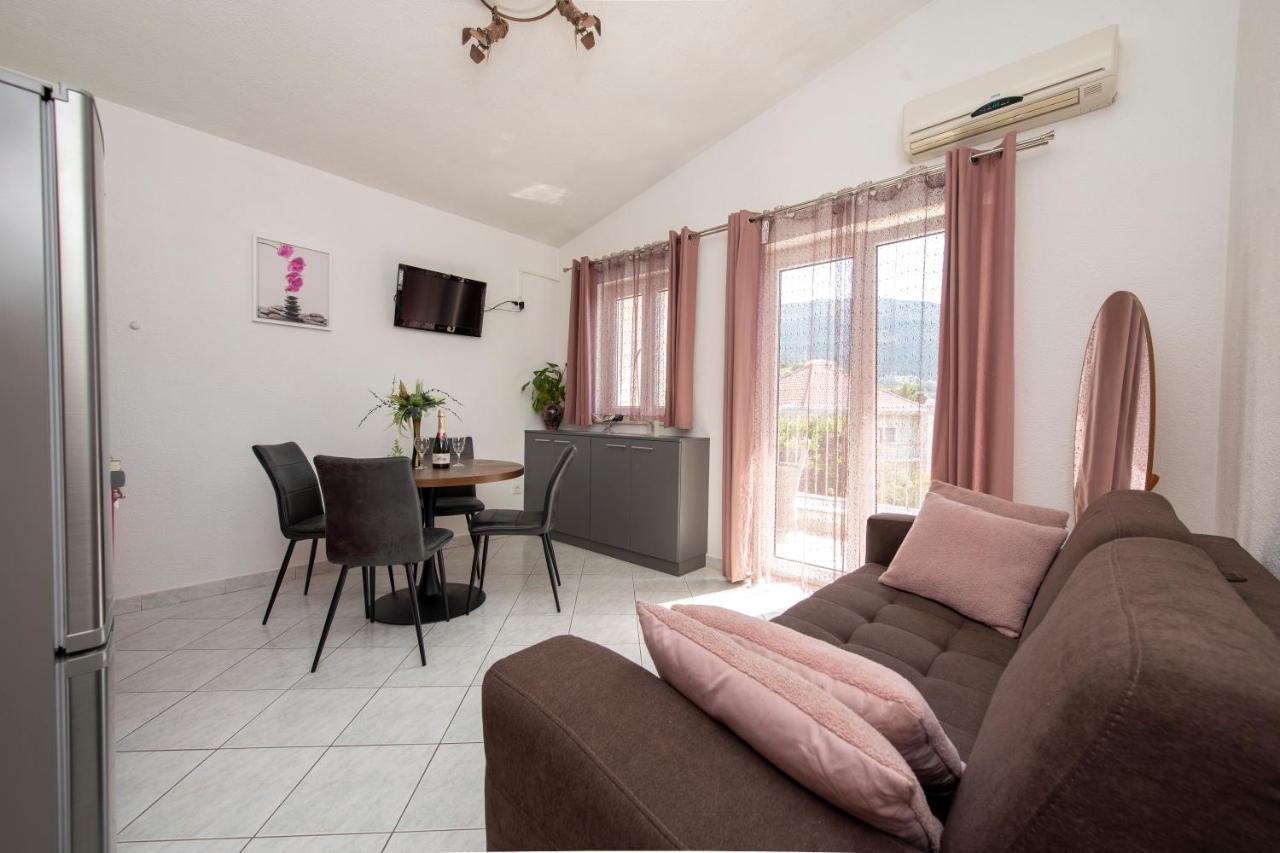 Apartments Bevanda Podstrana Exterior photo