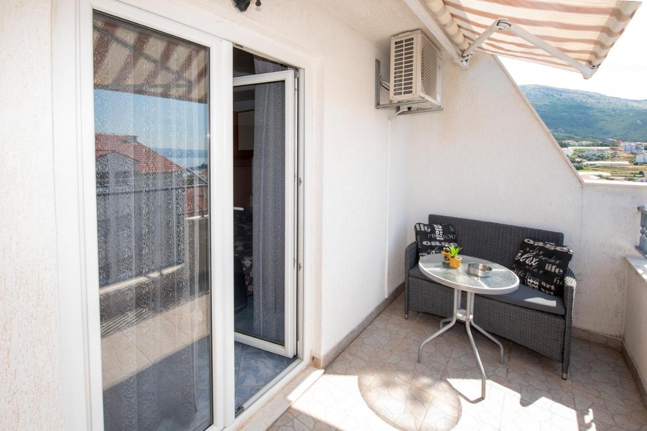 Apartments Bevanda Podstrana Exterior photo
