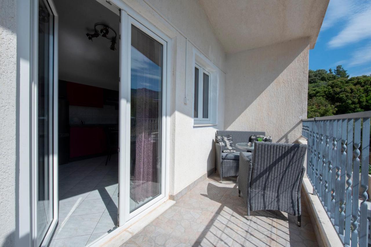 Apartments Bevanda Podstrana Exterior photo
