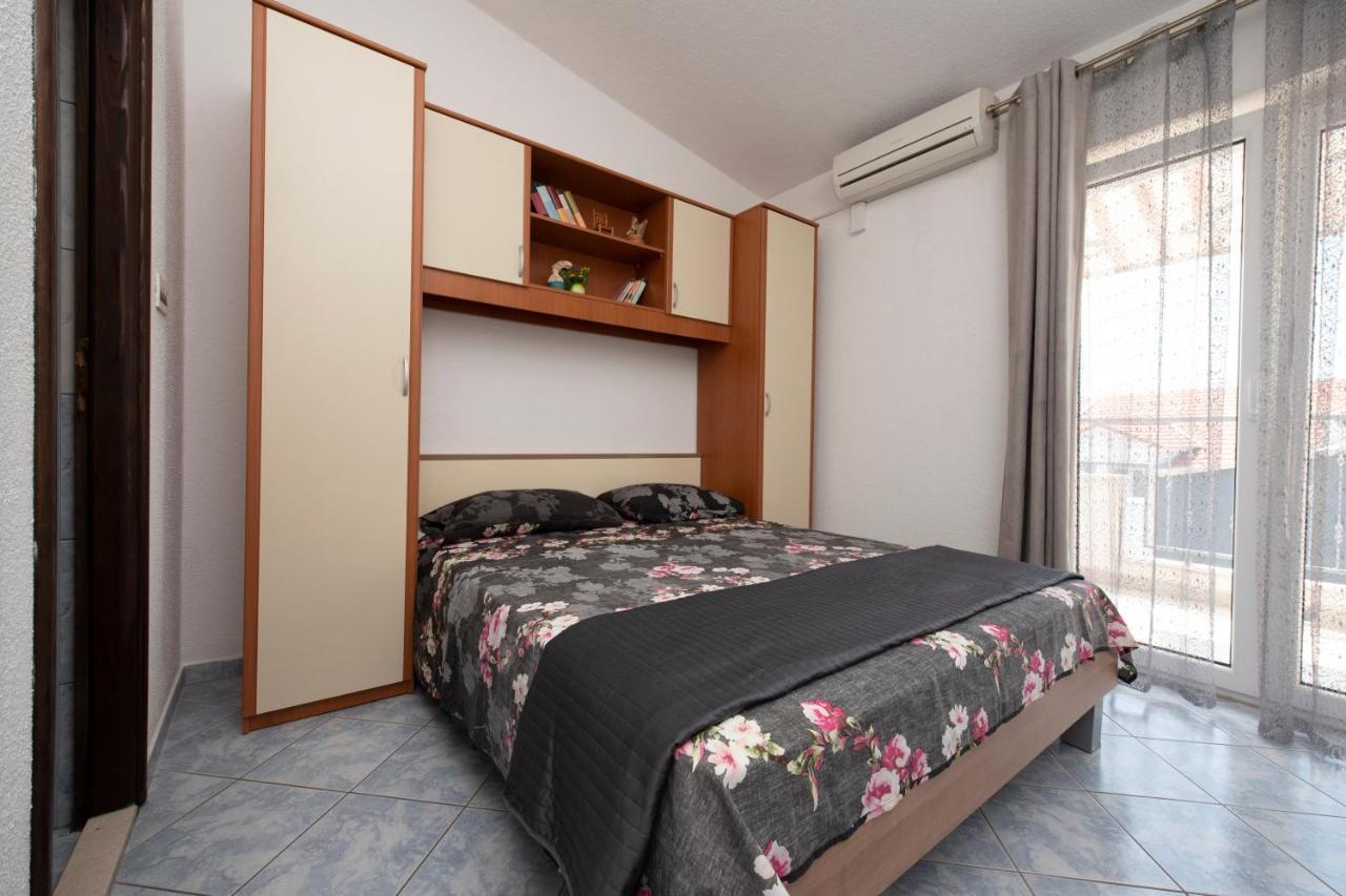 Apartments Bevanda Podstrana Exterior photo